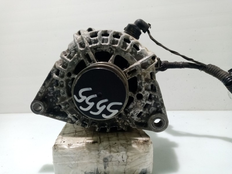 Recambio de alternador para kia cee´d referencia OEM IAM 373002A500  