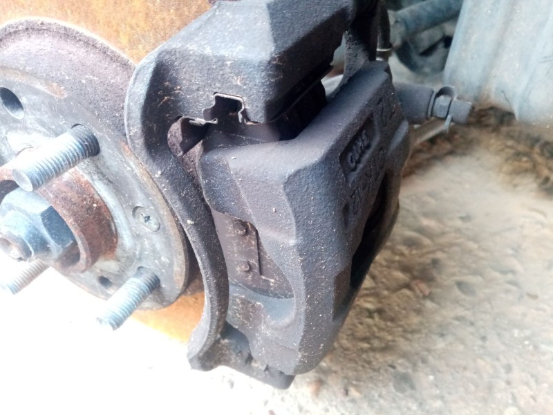 Recambio de pinza freno delantera derecha para daewoo kalos (klas) 1.2 referencia OEM IAM 96534638  