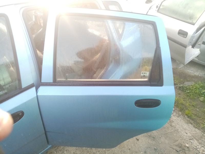 Recambio de puerta trasera izquierda para daewoo kalos (klas) 1.2 referencia OEM IAM 96942265  