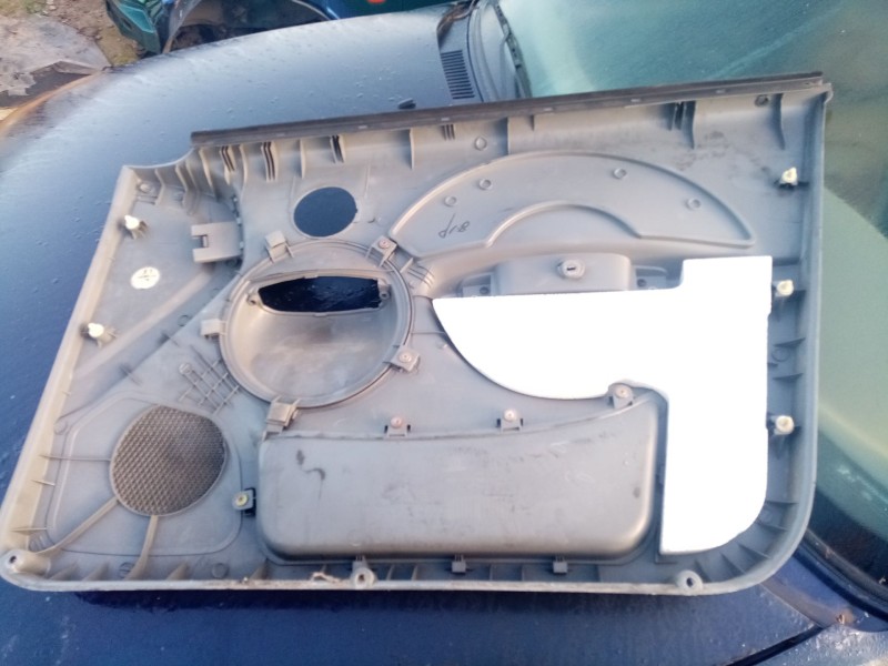 Recambio de guarnecido puerta delantera izquierda para daewoo kalos (klas) 1.2 referencia OEM IAM 96394173  