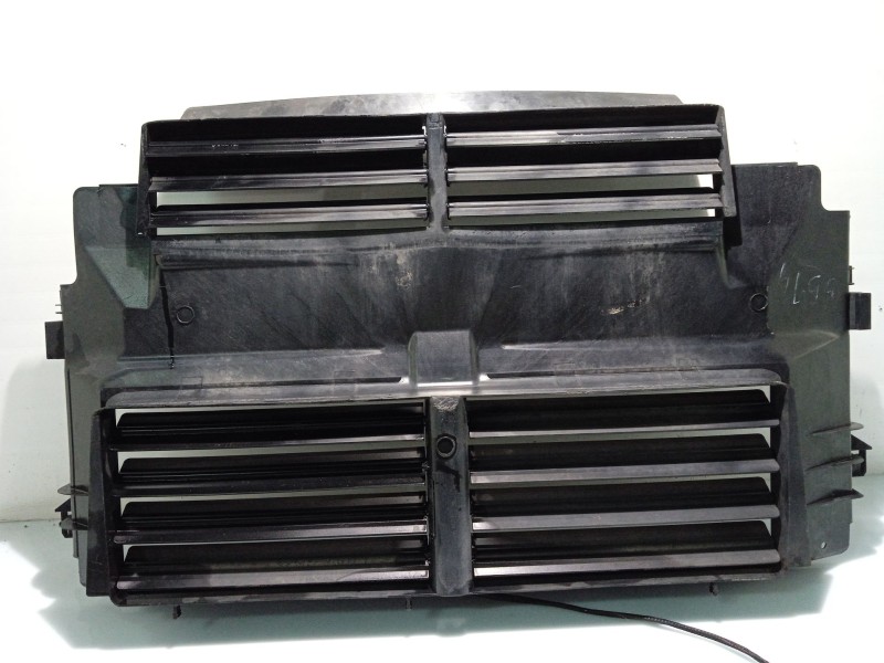 Recambio de moldura para ford focus iii 1.6 ti referencia OEM IAM BM518475AE  