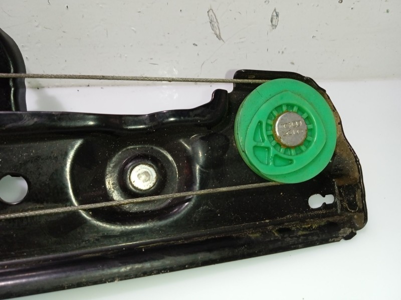 Recambio de elevalunas delantero izquierdo para bmw 3 (e90) 320 d referencia OEM IAM 51337140587  