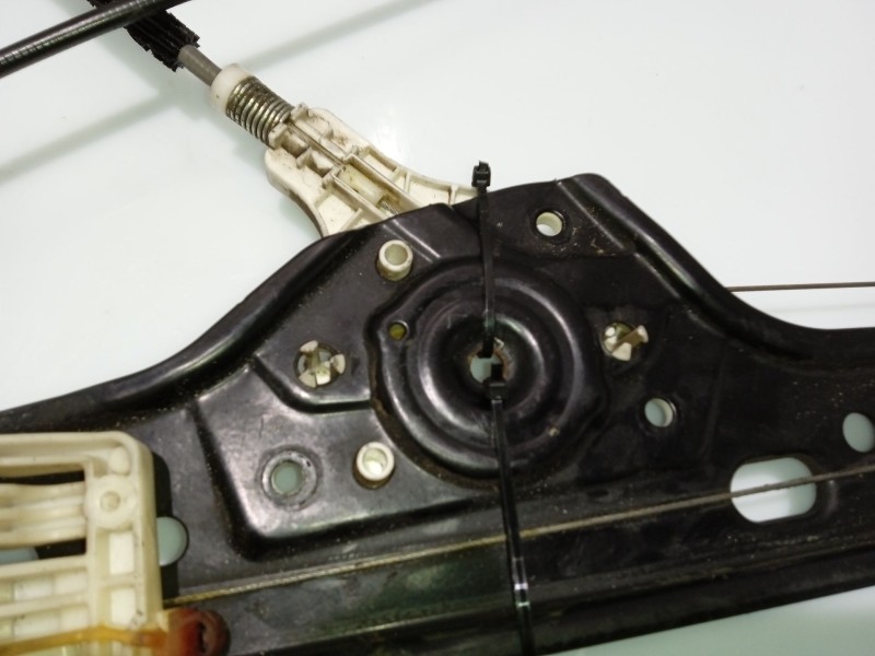 Recambio de elevalunas delantero izquierdo para bmw 3 (e90) 320 d referencia OEM IAM 51337140587  