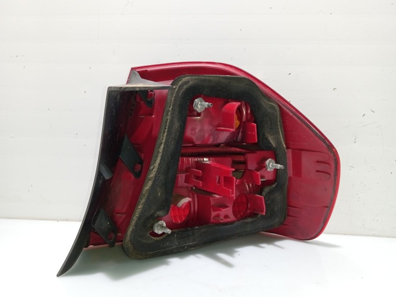 Recambio de piloto trasero izquierdo para bmw 3 (e90) 320 d referencia OEM IAM 63216937457  