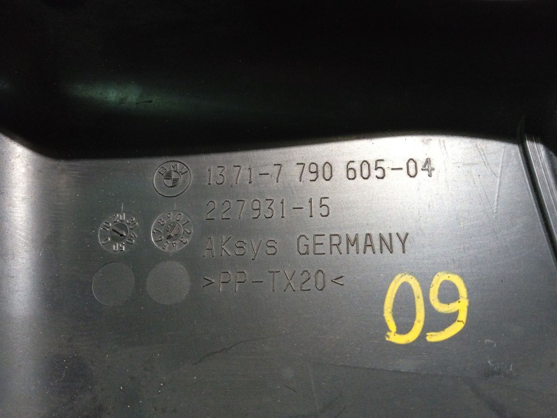 Recambio de moldura para bmw 3 (e90) 320 d referencia OEM IAM 13717790605 1371779060504 22793115