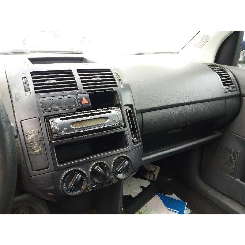 volkswagen polo (9n1) trendline   |   11.01 - 12.05 | 2001 - 2005 | 75 cv / 55 kw del año 2001