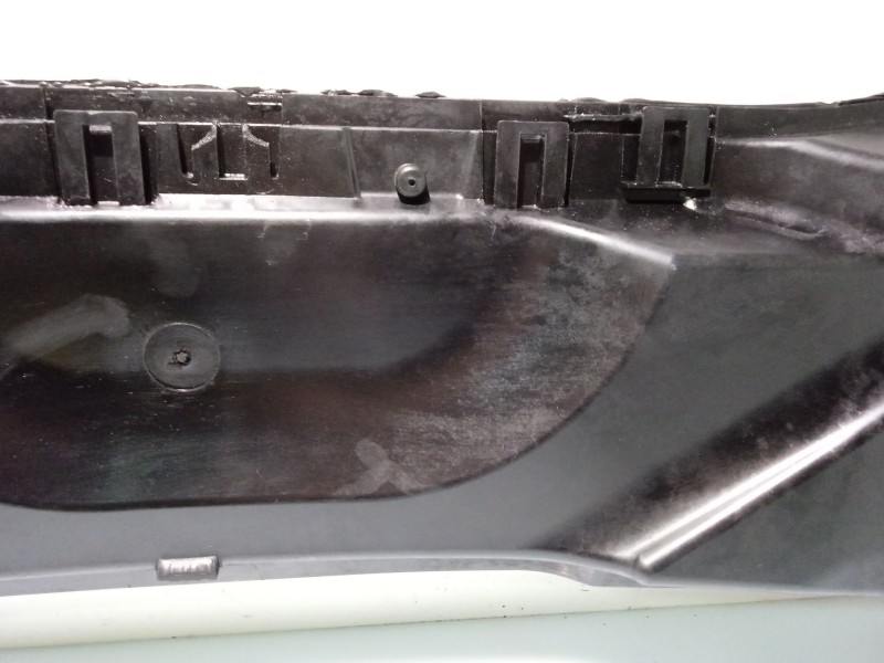 Recambio de moldura para bmw 3 (e90) 320 d referencia OEM IAM 64316924277 6431692427708 15677210