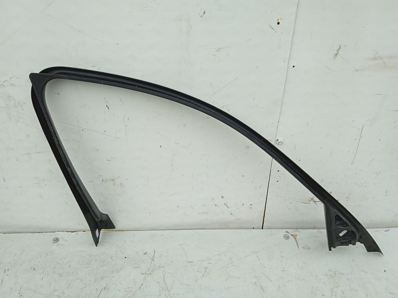 Recambio de moldura para bmw 3 (e90) 320 d referencia OEM IAM 51347060206 60829010 