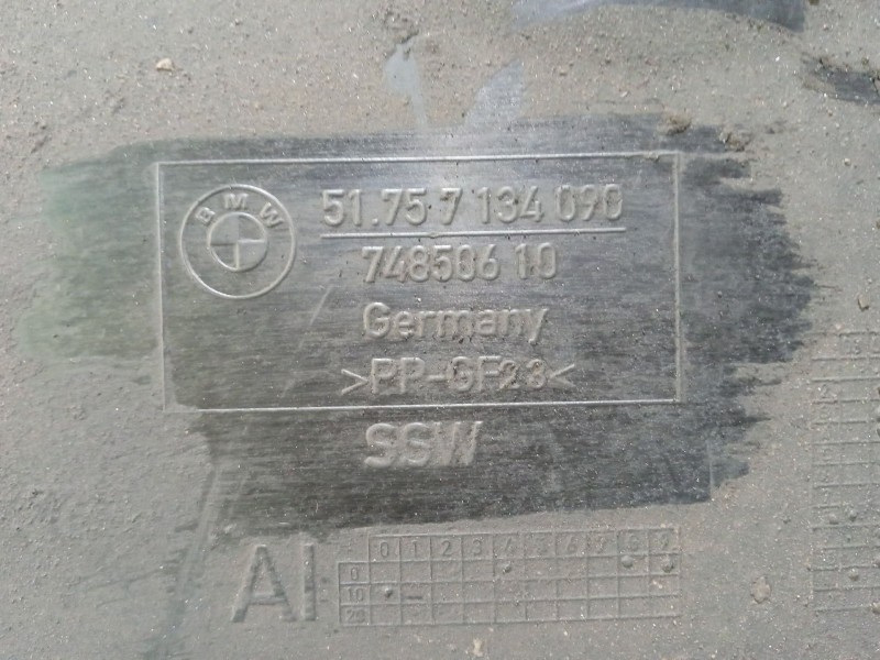 Recambio de moldura para bmw 3 (e90) 320 d referencia OEM IAM 51757134090 74858610 