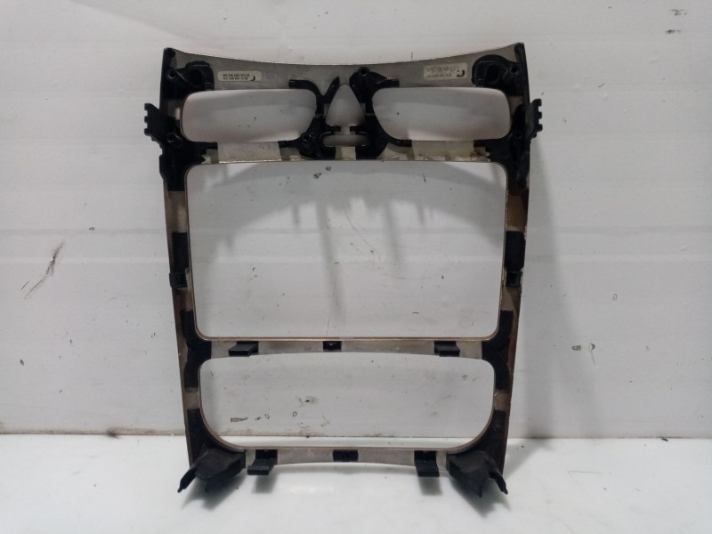 Recambio de moldura para mercedes-benz clk (c209) clk 270 cdi (209.316) referencia OEM IAM A2096801239  