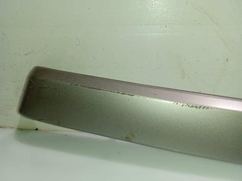 Recambio de moldura para bmw 3 (e90) 320 d referencia OEM IAM 7121474 52850610 