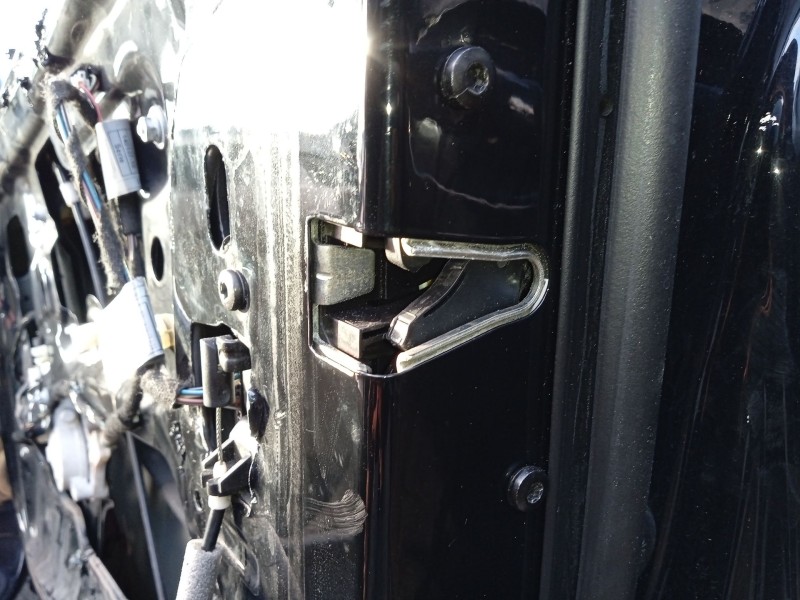 Recambio de cerradura puerta delantera derecha para bmw 3 (e90) 320 d referencia OEM IAM 51217202146  