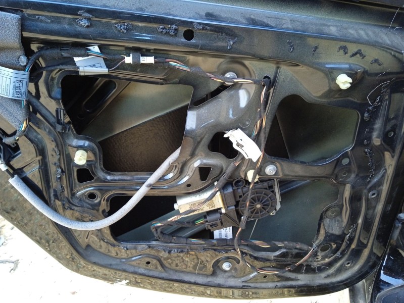 Recambio de elevalunas trasero izquierdo para bmw 3 (e90) 320 d referencia OEM IAM 51357140589  