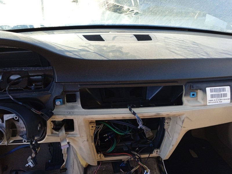 Recambio de salpicadero para bmw 3 (e90) 320 d referencia OEM IAM 51457155770 51457155768 51457155769