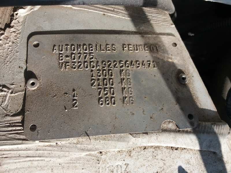 peugeot 205 berlina 1.8 diesel cat   |   0.83 - ... | 1983 | 58 cv / 43 kw del año 1983