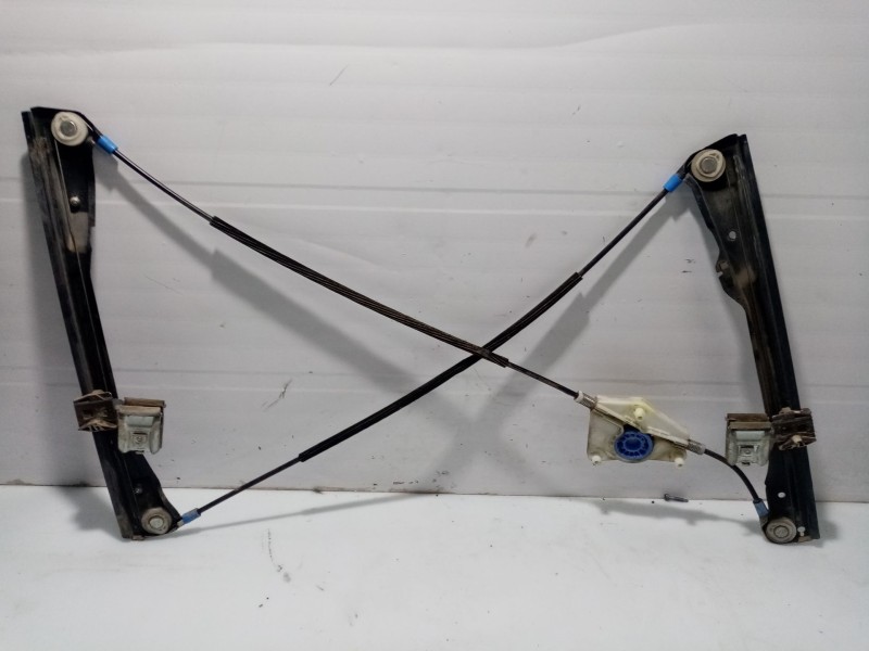 Recambio de elevalunas delantero derecho para seat ibiza iii (6l1) 1.9 sdi referencia OEM IAM 6L3837752AD  