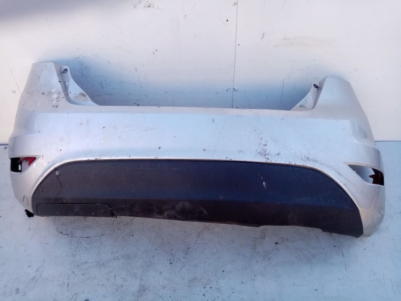 Recambio de paragolpes trasero para ford fiesta (cb1) trend referencia OEM IAM 1801041  