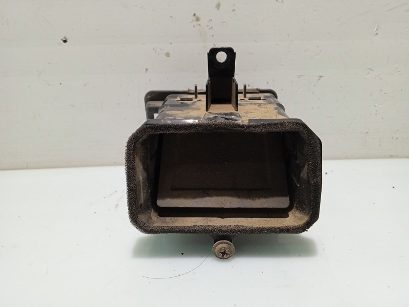 Recambio de aireador calefaccion para mitsubishi pajero referencia OEM IAM MB775268  