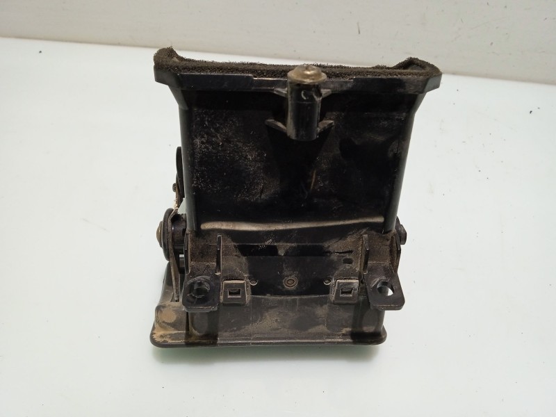 Recambio de aireador calefaccion para mitsubishi pajero referencia OEM IAM MB775268  