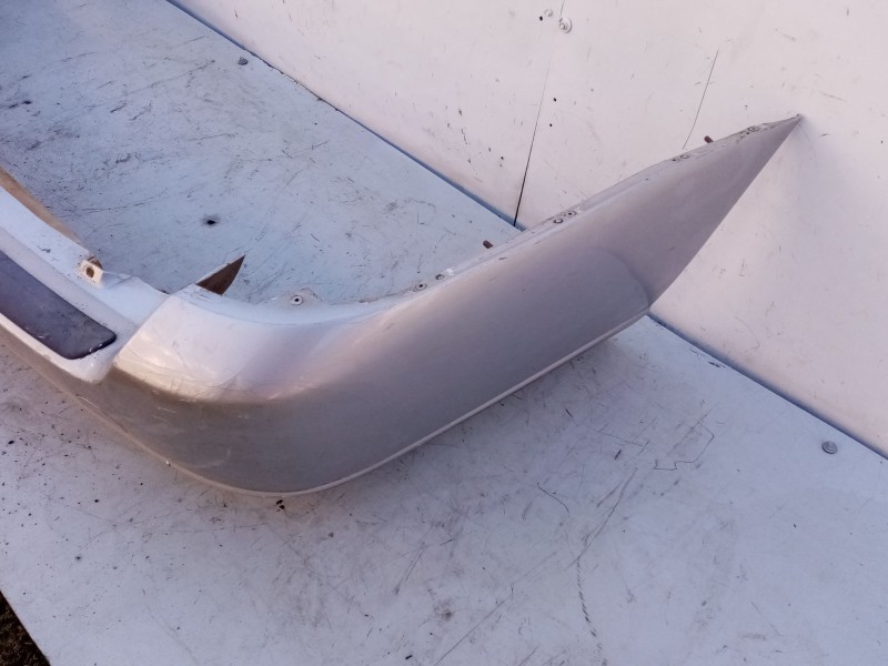 Recambio de paragolpes trasero para ford focus turnier (cak) ghia referencia OEM IAM 1075186  