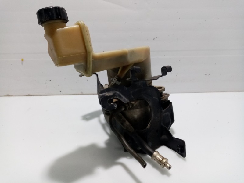 Recambio de bomba direccion para ford fiesta (cbk) 1.6 tdci cat referencia OEM IAM 1364843  