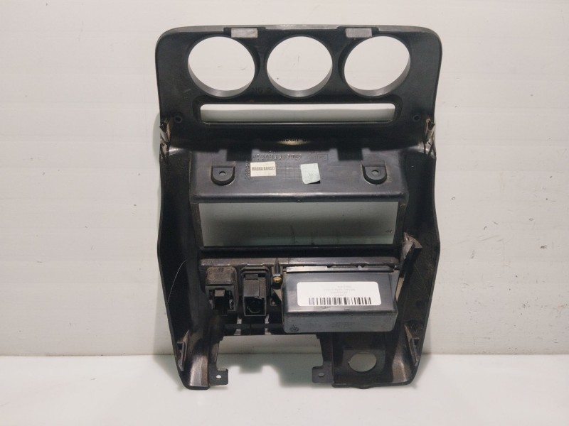 Recambio de moldura para nissan micra ii (k11) 1.3 i 16v referencia OEM IAM 682606f600  