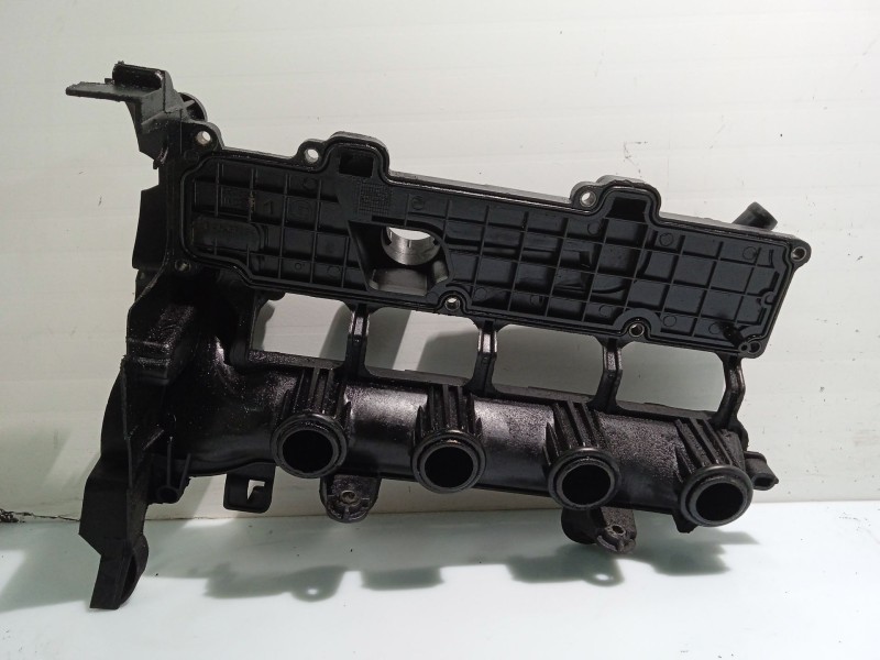 Recambio de tapa balancines para ford fiesta (cbk) 1.4 tdci cat referencia OEM IAM 1357168  