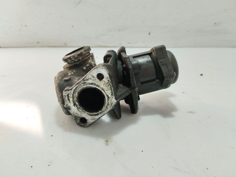 Recambio de valvula egr para citroën c2 1.4 hdi referencia OEM IAM 9658203780  