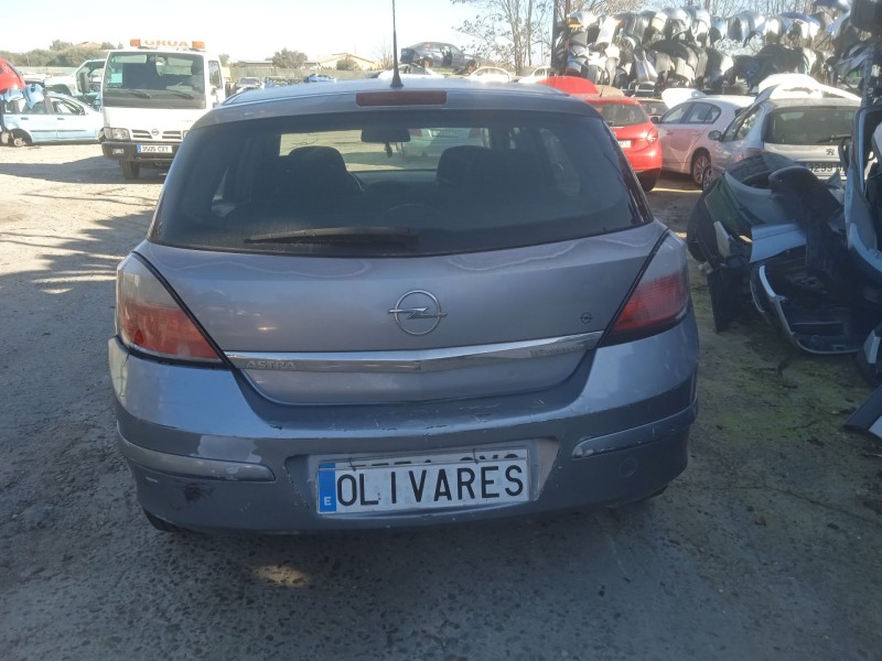 opel astra h (a04) del año 2004