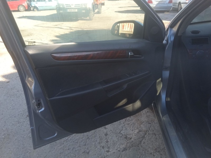 opel astra h (a04) del año 2004