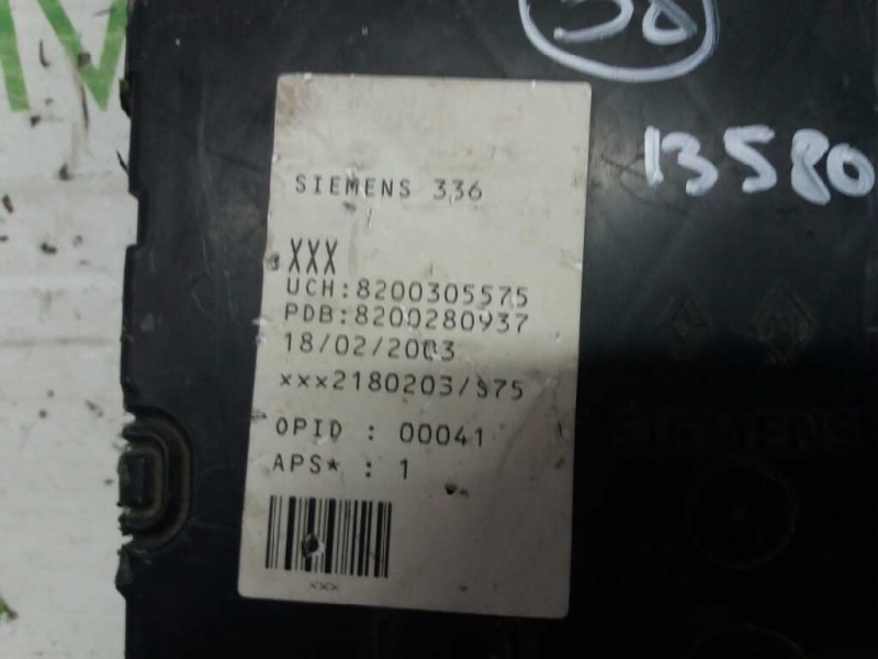 Recambio de caja reles / fusibles para renault megane i classic (la0)    |   0.96 - 0.01 | 1996 - 2001 referencia OEM IAM 820030