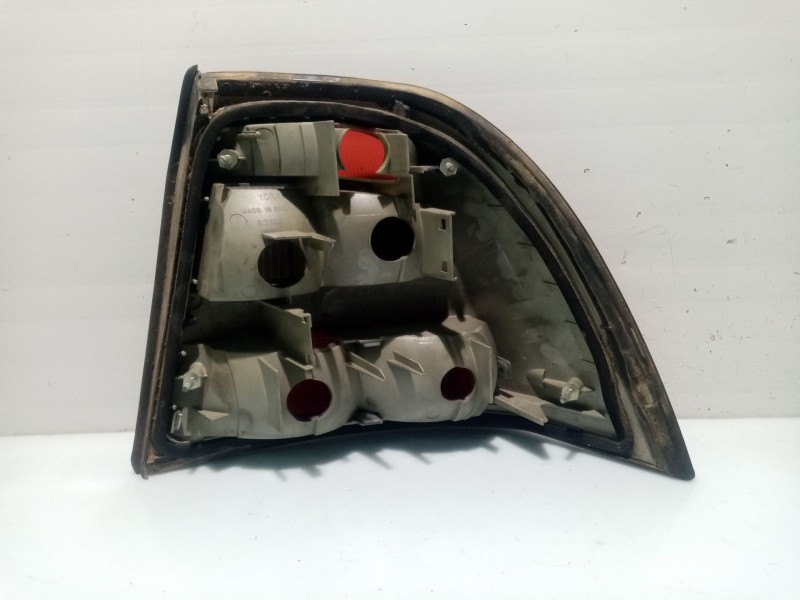 Recambio de piloto trasero izquierdo para opel vectra b berlina referencia OEM IAM   