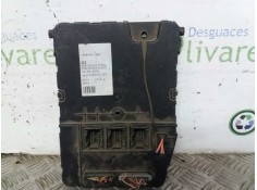 Recambio de caja reles / fusibles para renault megane ii berlina 5p 1.6 cat   |   0.02 - 0.09 | 2002 - 2009 | 113 cv / 83 kw ref