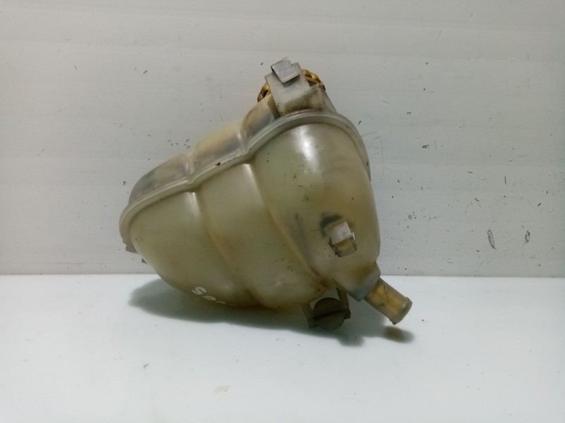 Recambio de deposito expansion para opel vectra b berlina referencia OEM IAM 1304218  