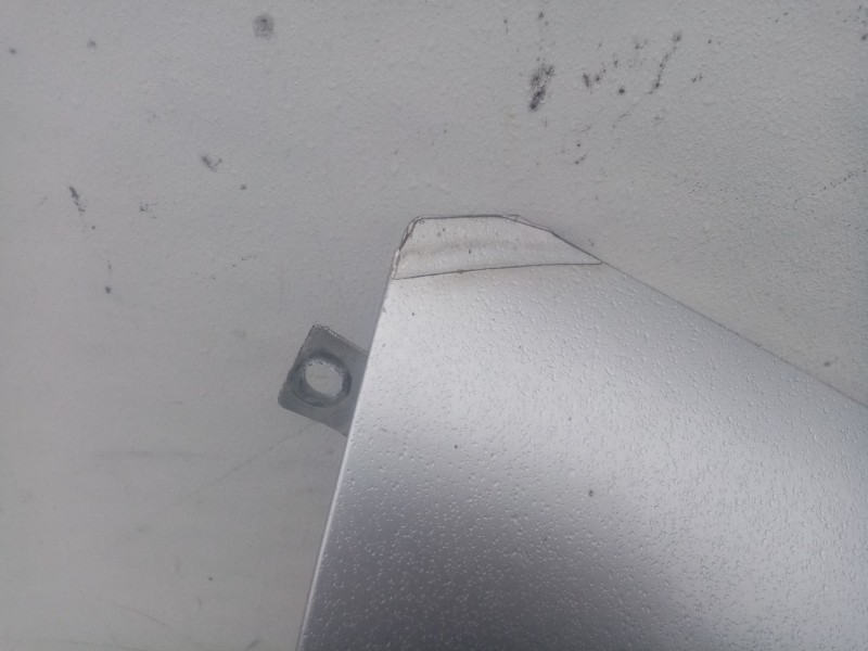 Recambio de aleta delantera derecha para opel vectra b berlina referencia OEM IAM 1102029  