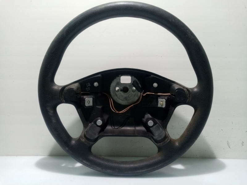 Recambio de volante para opel vectra b berlina referencia OEM IAM 913215  