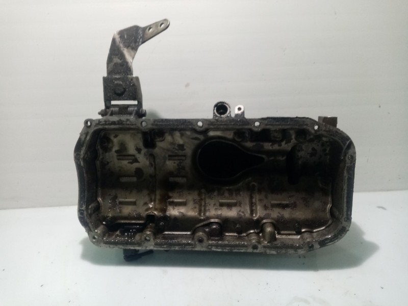 Recambio de carter para opel astra h gtc (a04) 1.9 cdti (l08) referencia OEM IAM 652095  