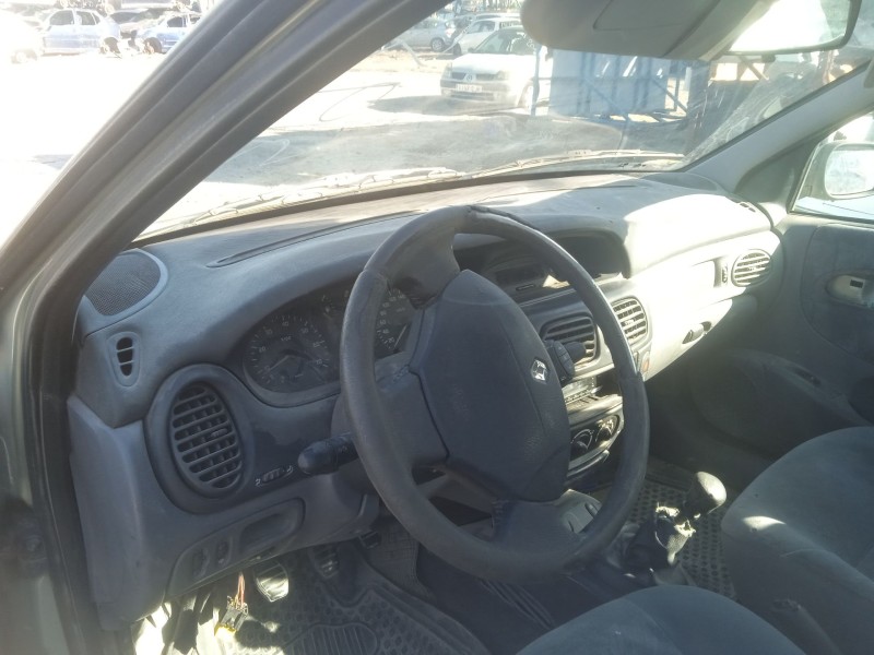 renault megane i classic (la0/1_) del año 2001