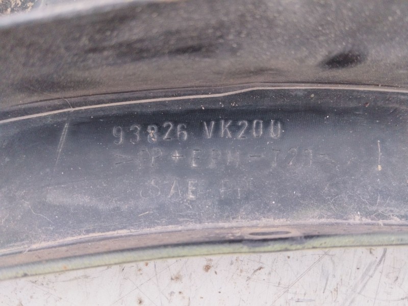 Recambio de aletin trasero derecho para nissan np300 pick-up (lcd22) double cab 4x4 referencia OEM IAM 93826VK200  