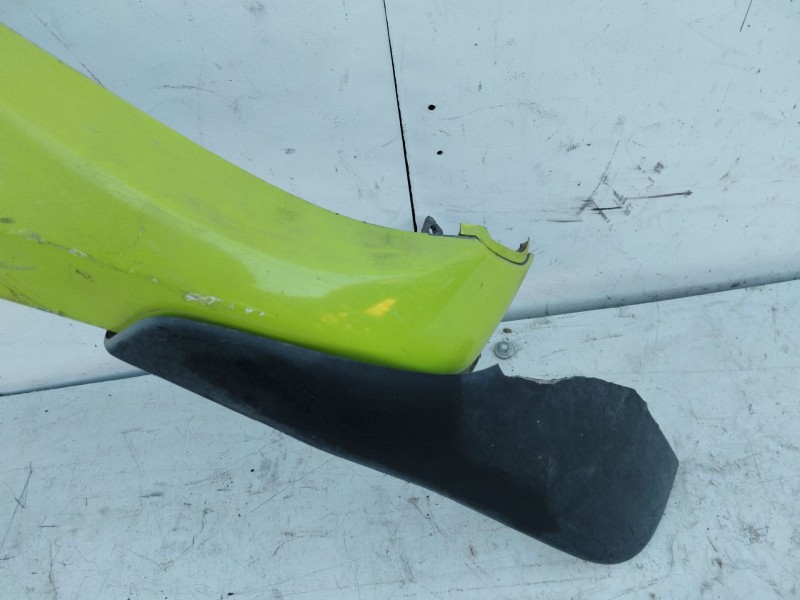 Recambio de aletin delantero izquierdo para nissan np300 pick-up (lcd22) double cab 4x4 referencia OEM IAM 63833VK00A  