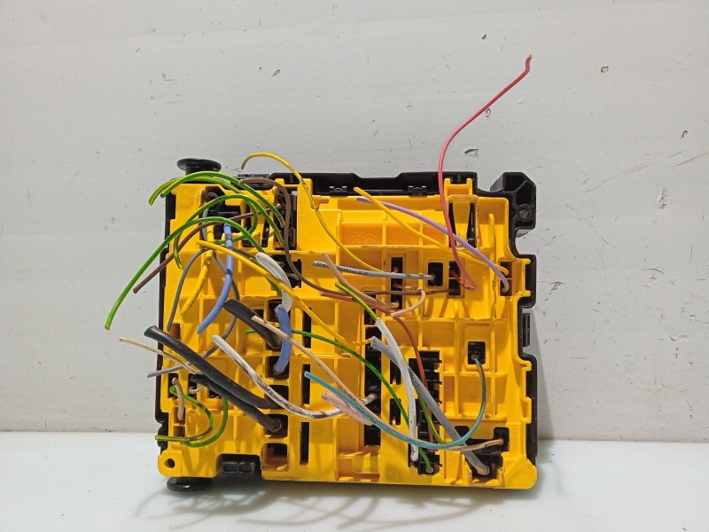 Recambio de caja reles / fusibles para peugeot 208 i (ca_, cc_) 1.0 referencia OEM IAM 9804848480  