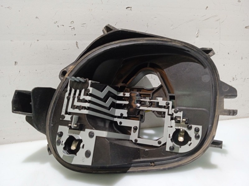 Recambio de portalamparas para peugeot 208 i (ca_, cc_) 1.0 referencia OEM IAM 5975PTD  