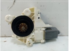 Recambio de motor elevalunas delantero derecho para ford focus berlina (cap) 1.6 16v cat referencia OEM IAM 1347884   2