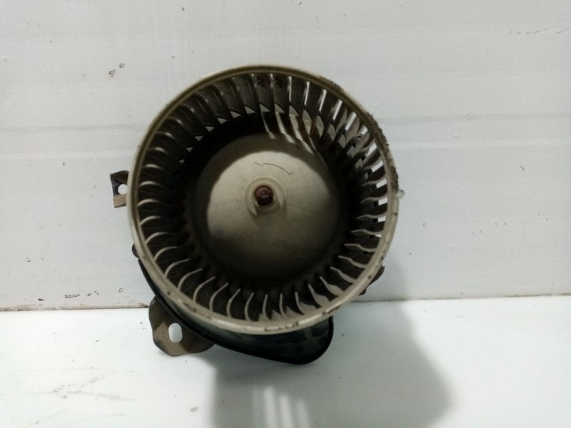 Recambio de motor calefaccion para opel corsa d enjoy referencia OEM IAM 1845113  