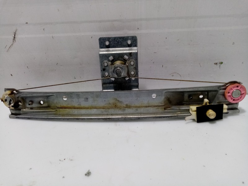 Recambio de elevalunas trasero izquierdo para opel corsa d enjoy referencia OEM IAM 13188503  