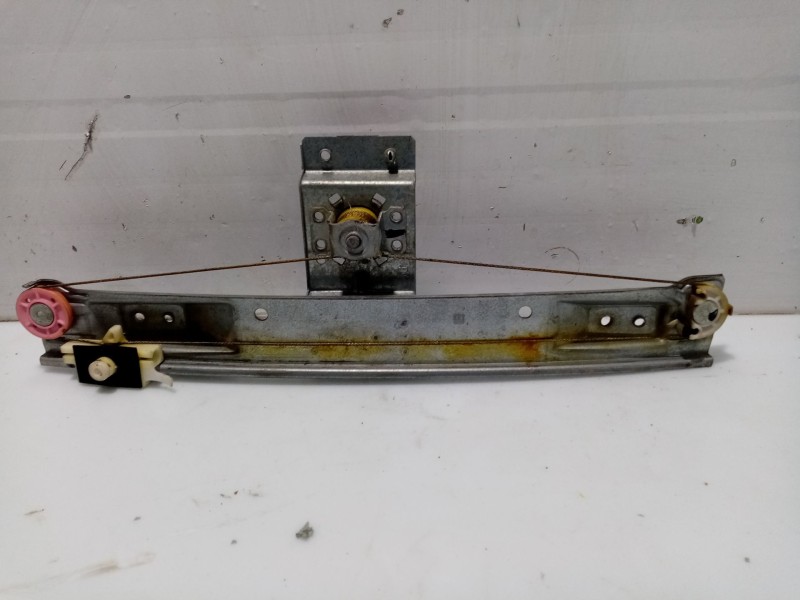 Recambio de elevalunas trasero derecho para opel corsa d enjoy referencia OEM IAM 13188504  