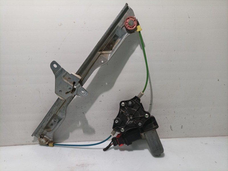 Recambio de elevalunas delantero derecho para opel corsa d enjoy referencia OEM IAM 39161985  