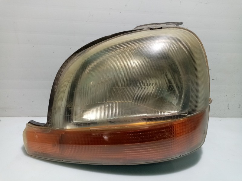 Recambio de faro izquierdo para renault kangoo 4x4 referencia OEM IAM 260602509R  