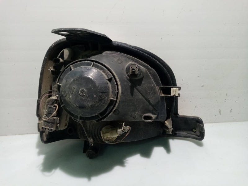 Recambio de faro izquierdo para renault kangoo 4x4 referencia OEM IAM 260602509R  
