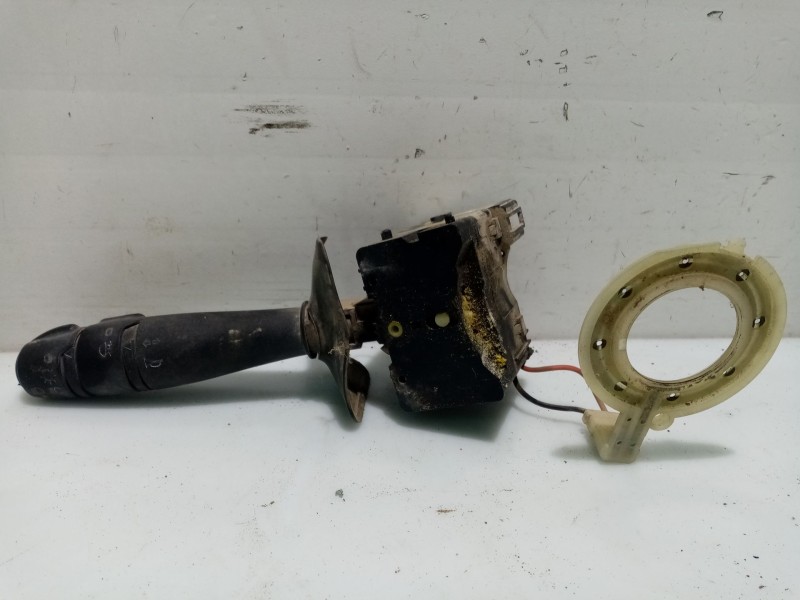 Recambio de mando intermitentes para renault kangoo 4x4 referencia OEM IAM 34431625 7701053057 